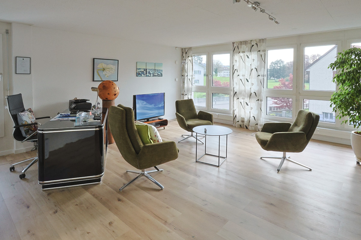 Therapieraum Grüne Sessel